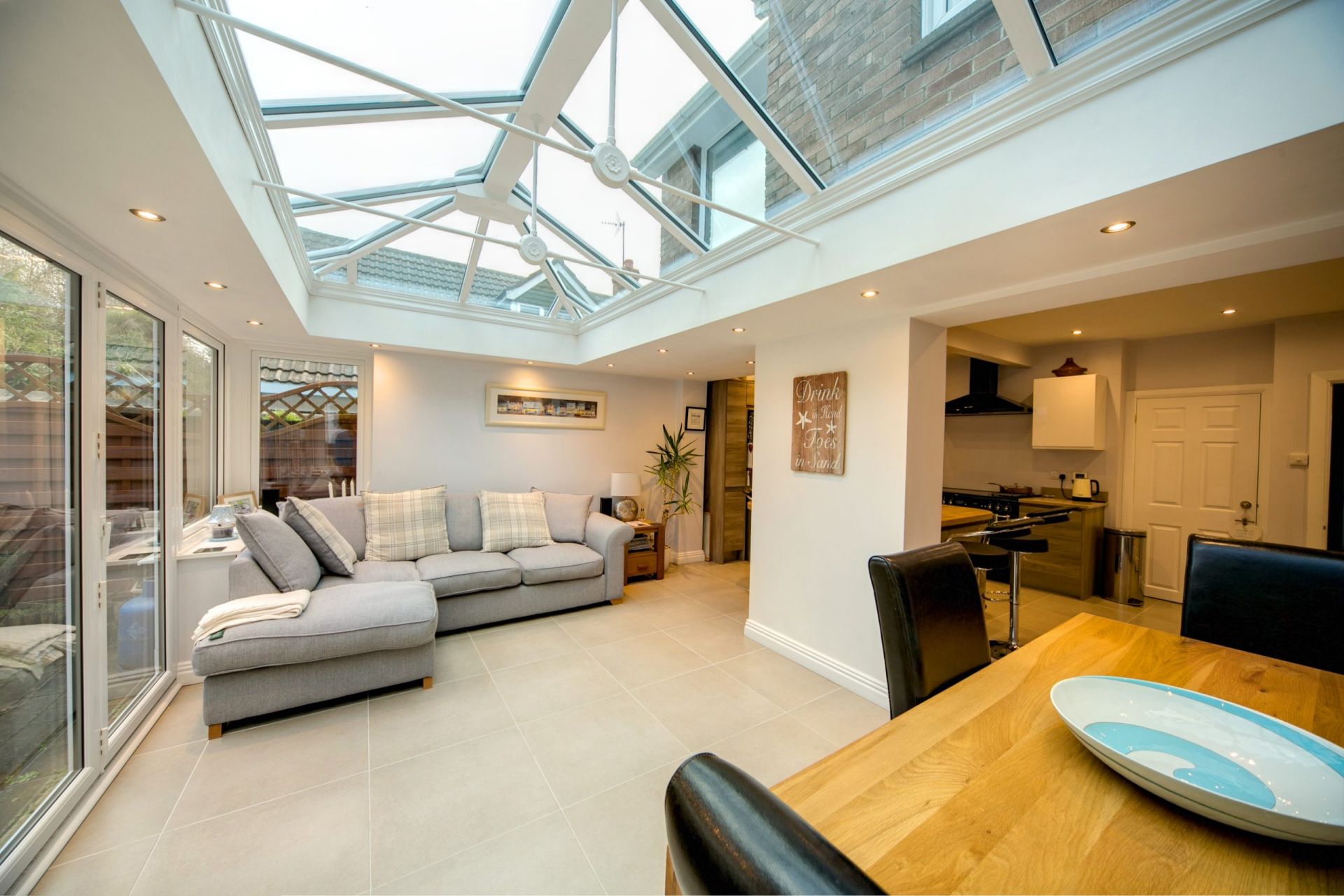 Conservatory Fitter <small>in [city]</small>