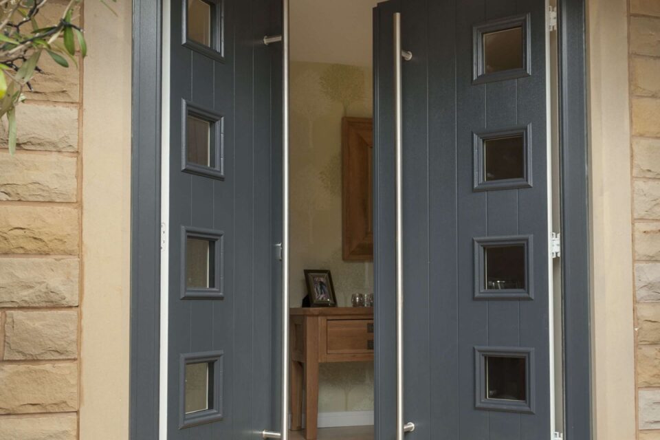 Front Door Installers [city]